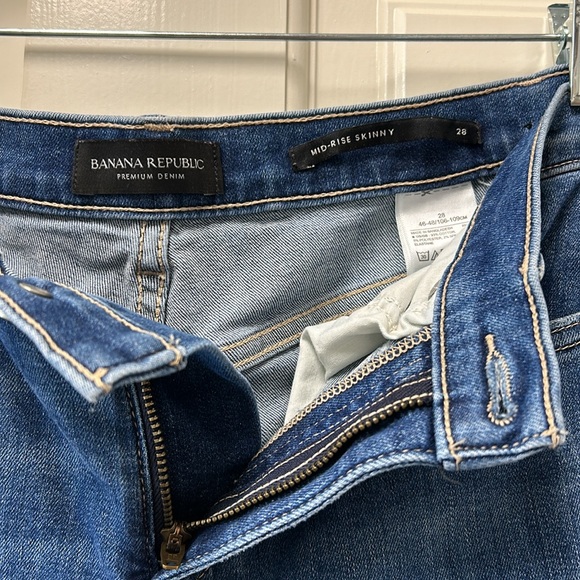 Banana Republic size 28 skinny jeans - Picture 2 of 4